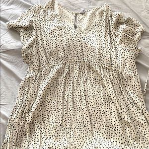 Cute polka dot maternity top XXL
